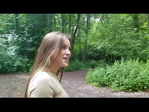 ❤️ Jeg foreslog Evelina, at vi skulle kneppe på et offentligt sted! Hun sagde ja. Så kneppede jeg hende i røven og kom i hendes mund. Derefter tissede hun i bukserne på sig selv. ️❌ Anal video at da.fuckmymac.ru ️❤