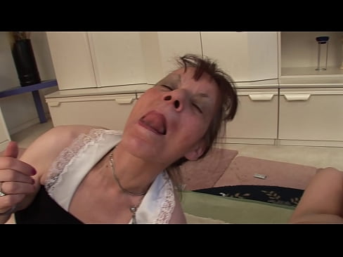 ❤️ To bedstemødre og en bedstefar har en trekant ️❌ Anal video at da.fuckmymac.ru ️❤